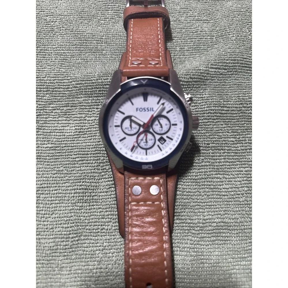 Fossil Coachman Chrono Watch White Black CH2986 Leather New Battery  EUC  /w Tin